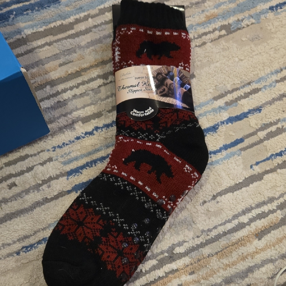 Thermal Socks with Bear Design - Black and Red